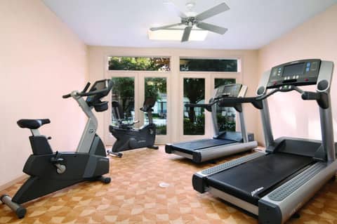 Hyatt House Dallas Lincoln Park — activities & amenities