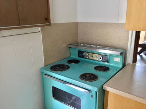 Holiday Surf Hotel (with full kitchen) — photo 7