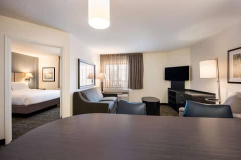 Sonesta Simply Suites Austin The Domain Area — photo 3