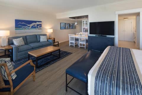 Resort at Longboat Key Club — hotel room