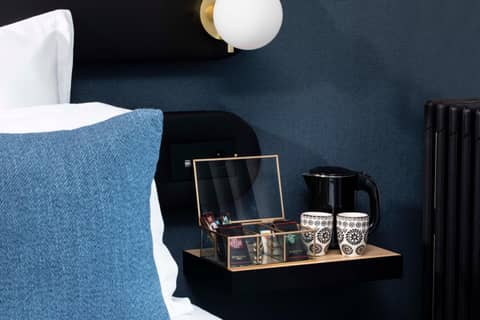 Maison 46 — hotel room