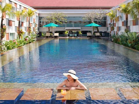 Novotel Bali Ngurah Rai Airport — human