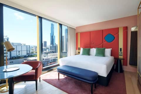 Quincy Hotel Melbourne — hotel room