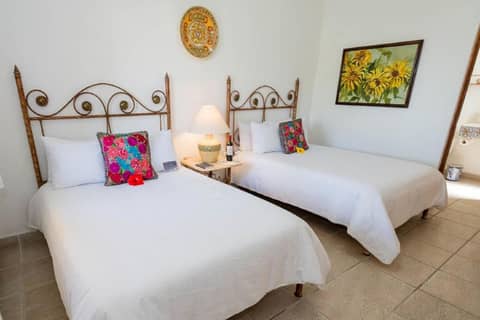 El Encanto Inn & Suites — photo 3