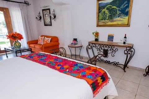 El Encanto Inn & Suites — photo 7