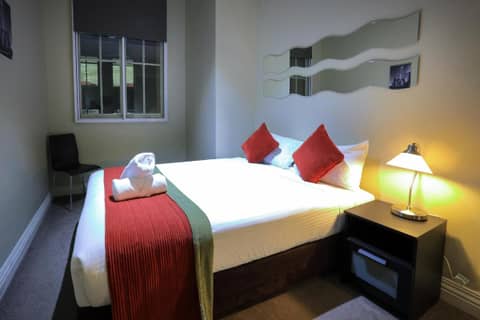 Flinders Landing Apartments — hotel room