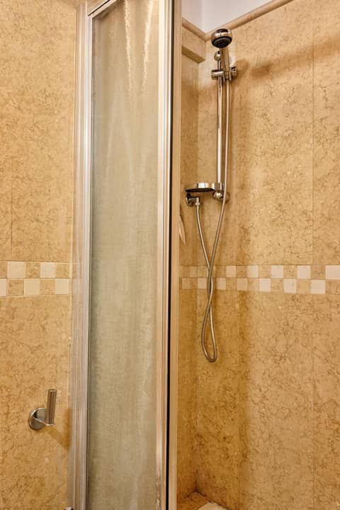Hotel Vecellio Venice on the Lagoon — bathroom