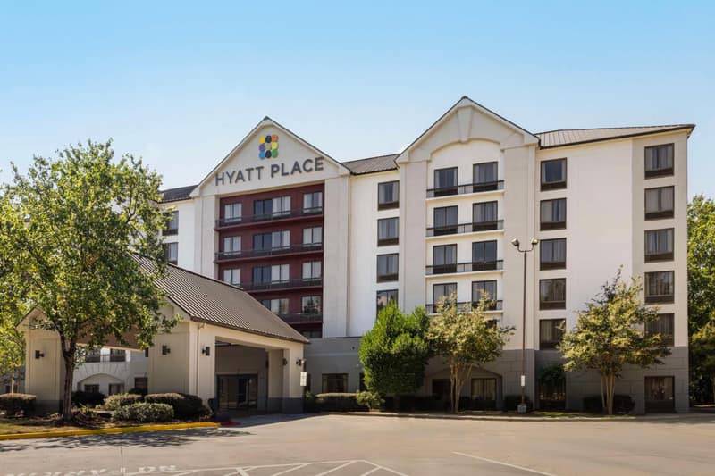 Hyatt Place Atlanta Airport South — building