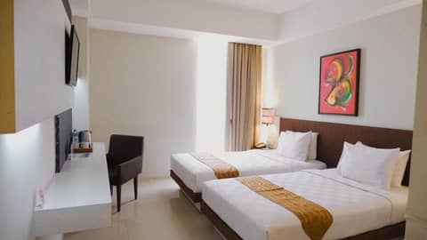 Luxury Malioboro Hotel — photo 6
