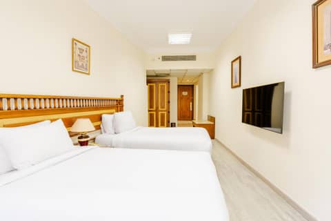 Om Kolthoom Hotel — hotel room