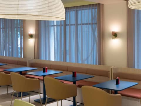ibis Styles Sydney Central — dining