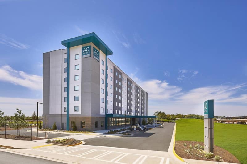 AC Hotel by Marriott Atlanta Airport Gateway — building