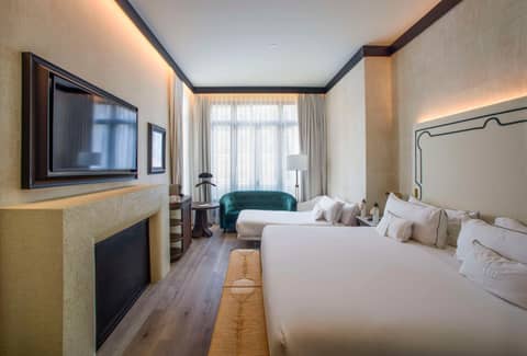 Hotel Montera Madrid Curio Collection By Hilton — bedroom