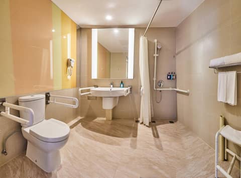 Holiday Inn Express Shanghai Zhenping by IHG — photo 5