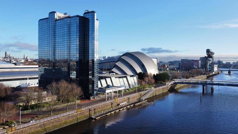 Crowne Plaza Glasgow by IHG — building