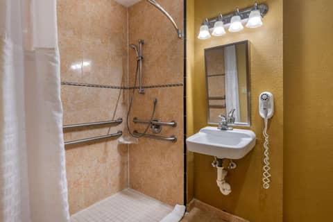Comfort Suites Tamarac Sawgrass — photo 2