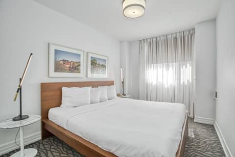 Town Inn Suites Hotel — photo 3