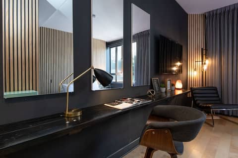 The Audemar — hotel room
