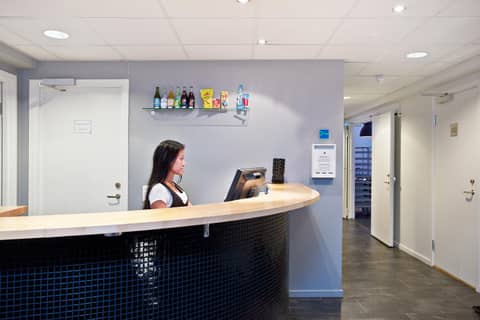 Best Western Hotel Arena — recepcion & lobby