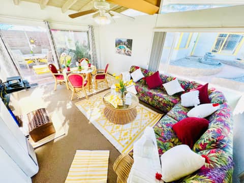 A PLACE IN THE SUN Hotel - ADULTS ONLY Big Units, 24h Heated Pool & Spa in 1 Acre Park Prime Location, DOG Friendly, TOP Midcentury Modern Boutique Hotel — other