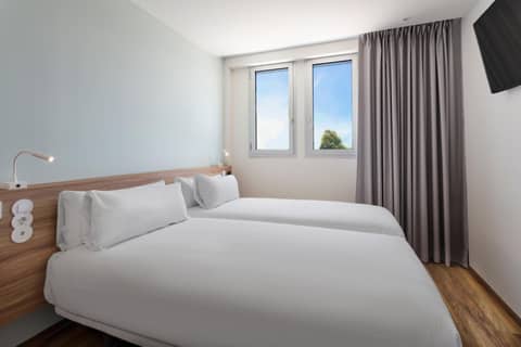 B&B HOTEL Lisboa Aeroporto — photo 2