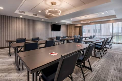 Vīb Hotel by Best Western Denver RiNo — photo 7
