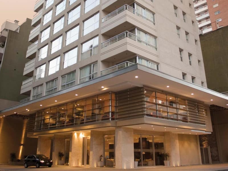 HTL City Baires — building