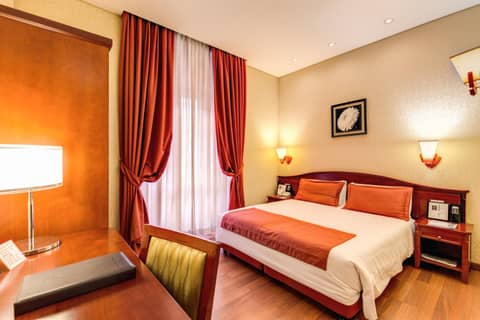 Augusta Lucilla Palace — hotel room