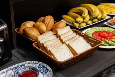 Amanda Boutique Hotel & Travel — dining