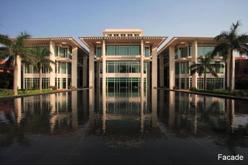 Jaypee Palace Hotel — building
