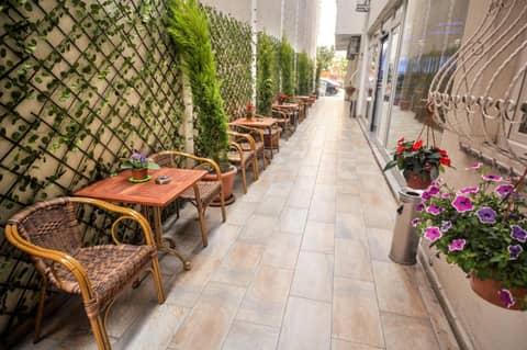 White Palace Hotel — photo 4