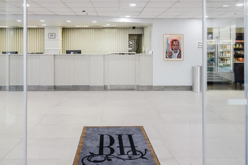 Brent House Hotel — recepcion & lobby