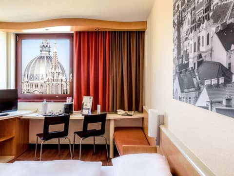Ibis Wien Mariahilf — hotel room