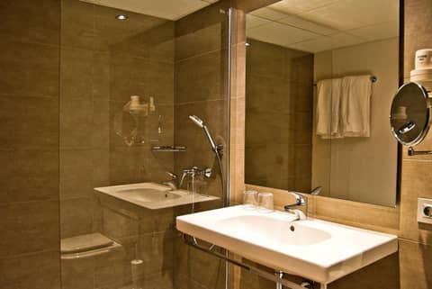 BQ Augusta Hotel — photo 3