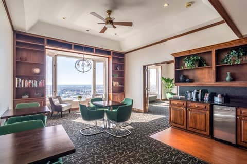The Buckingham Hotel — lounge