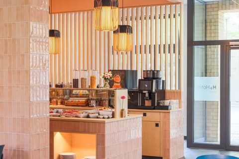 H+ Hotel 4Youth — photo 4