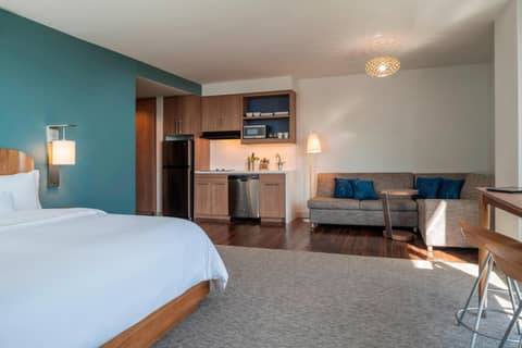 Element by Marriott Fort Lauderdale Downtown — hotel room