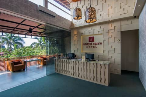 Seminyak Square Hotel And Villas — recepcion & lobby