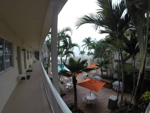 Silver Seas Beach Resort — photo 4