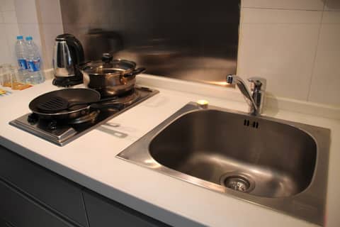 World Union Service Apartment Cosmo — kitchen