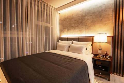 Raviens Haeundae Avenue — hotel room