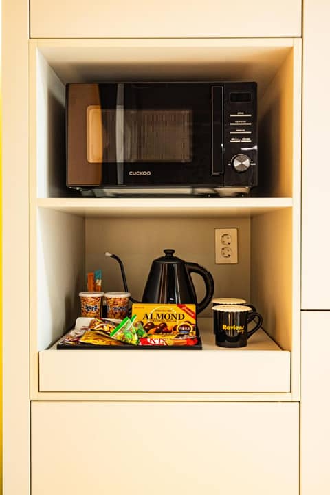 Raviens Haeundae Avenue — kitchen