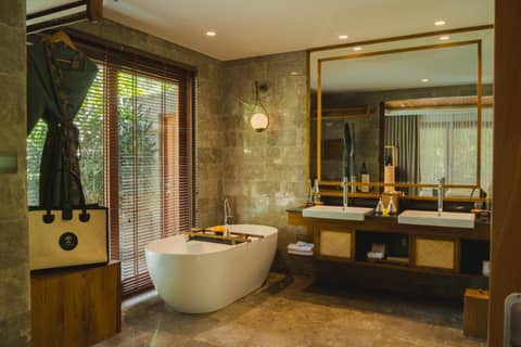 Adiwana Suweta — bathroom
