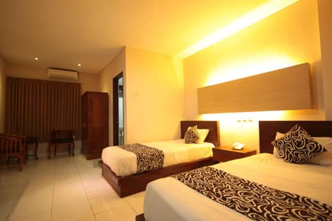 Bakung Sari Resort — hotel room