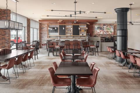 Courtyard by Marriott Portland Downtown/Waterfront — photo 2