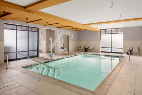 Courtyard by Marriott Portland Downtown/Waterfront — photo 6