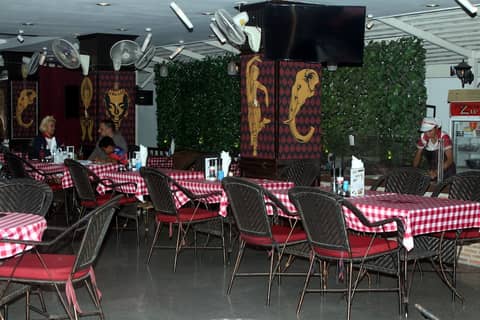 Zip Lounge & Apartments — photo 8