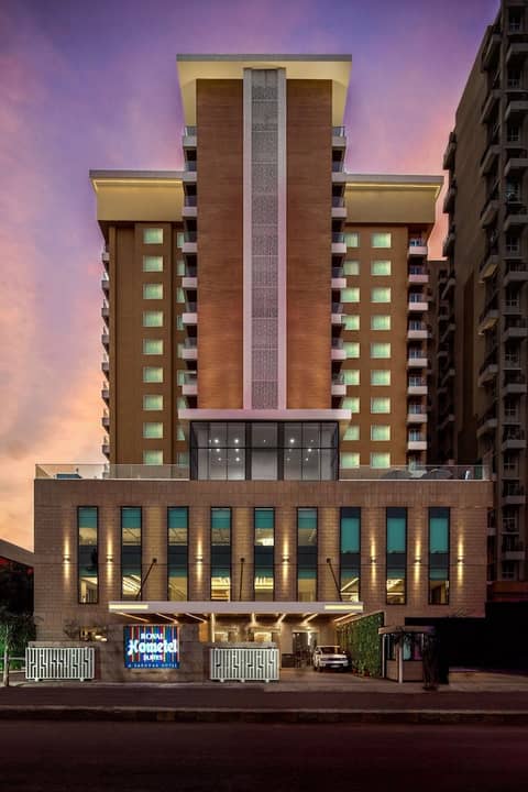 Royal Hometel Suites — photo 7