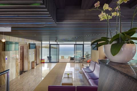 V Hotel Nha Trang — recepcion & lobby