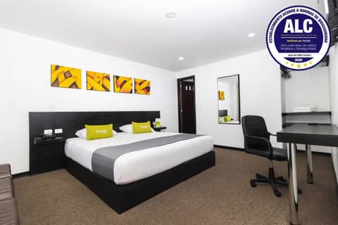 Ayenda 1063 Golden — hotel room